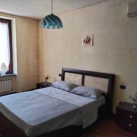 Appartamento In Cascina Lombarda Caselle Lurani Luaran gambar