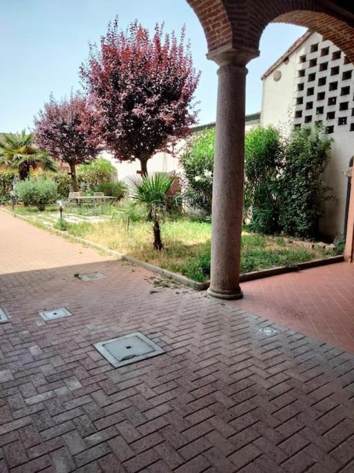 Appartamento In Cascina Lombarda Caselle Lurani Luaran gambar